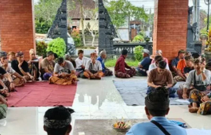 Musyawarah Dusun dalam Penyerapan Aspirasi Masyarakat Desa Sesandan.