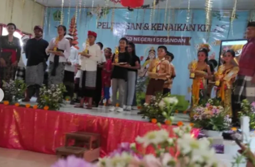 Perpisahan Siswa Kelas VI Tahun Ajaran 2025/2026 