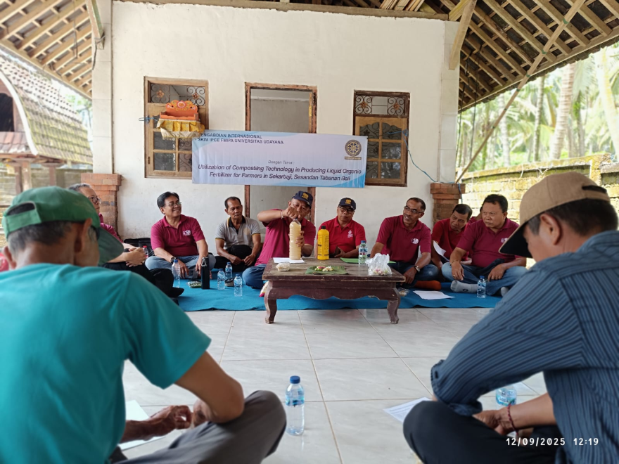 Utilization Of Composting Technology In Producing Liquid Organic Fertilier for Farmers in Sekartaji, Sesandan, Tabanan, Bali